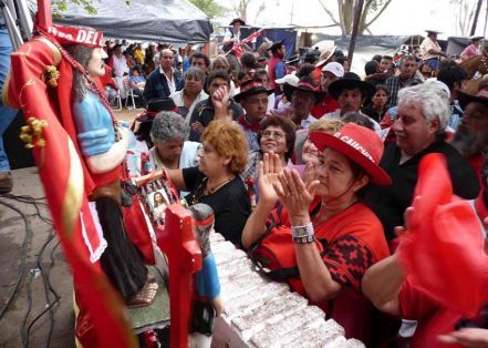 La policía estima en 800.000 el número de fieles que llegó a santuario del Gaucho Gil”