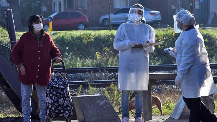 Nuevo récord de contagios en el país con 1.226 casos y 18 muertos