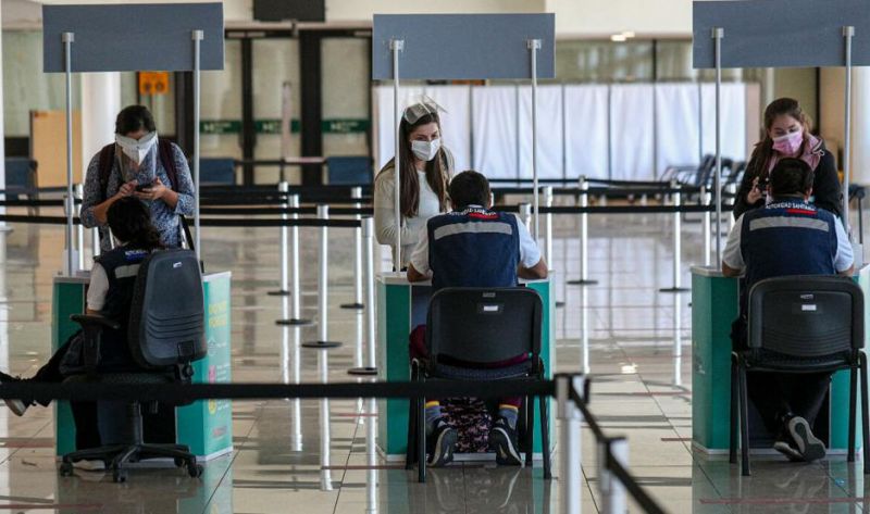 Podrían volver a cerrar fronteras ante la ola de casos de COVID