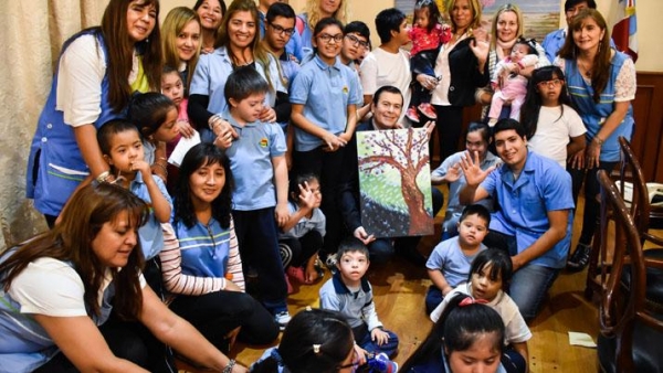 El gobernador Zamora recibió la visita de alumnos de ASAIM