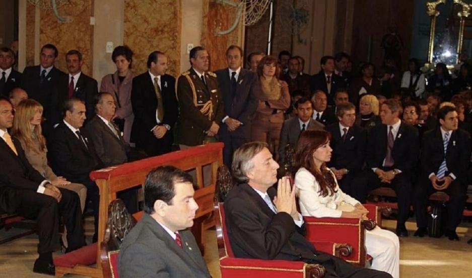 Zamora recordó a Néstor Kirchner en una de sus visitas a Santiago: "Un abrazo santiagueño a su recuerdo"