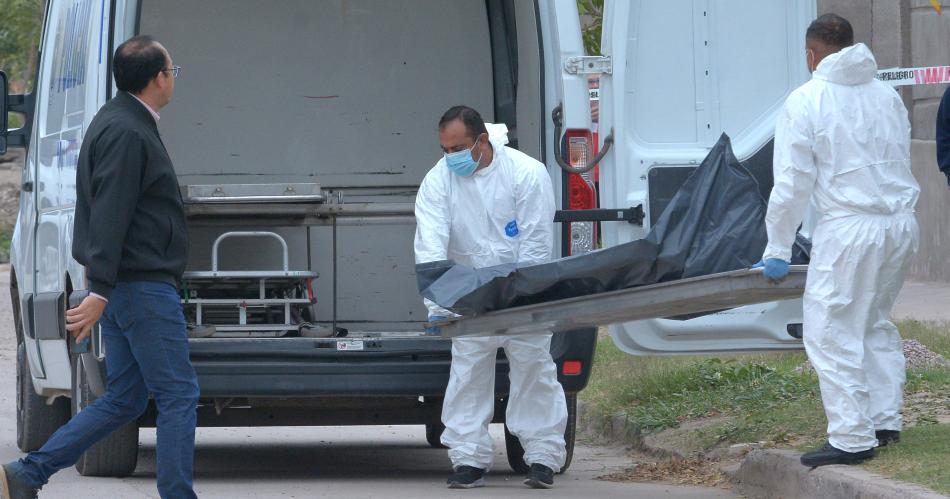 Un hombre abrió el gas, prendió fuego al colchón y se ahorcó.