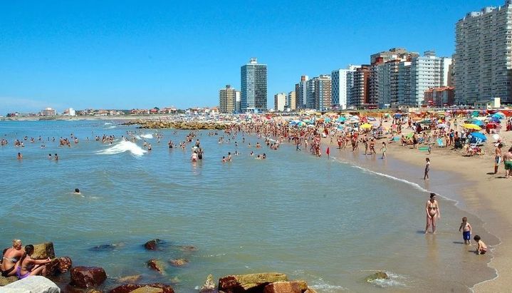 La costa atlántica, la opción de muchos argentinos ¿Cómo afecta el nuevo dólar en los precios?