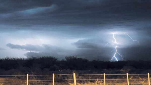 Alerta para el Norte de Santiago por tormentas fuertes con ráfagas