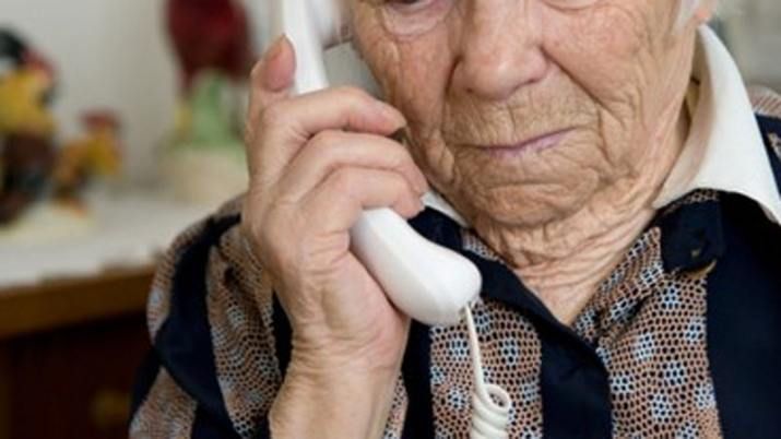 Le robaron 5 millones de pesos a una abuela de 89 años