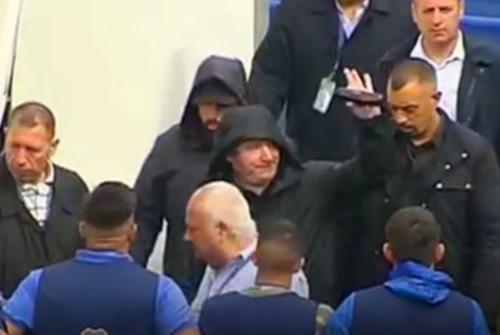 Elecciones en Boca: el presidente Javier Milei votó y se retiró entre silbidos e insultos