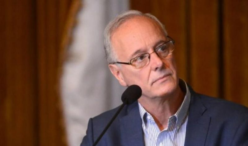 Gollan: “Una vacuna aprobada es menos peligrosa que tomar un ibuprofeno o un paracetamol”