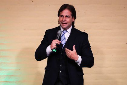 Lacalle Pou aprobó una flexibilización impositiva para empresas que se radiquen e inviertan en Uruguay