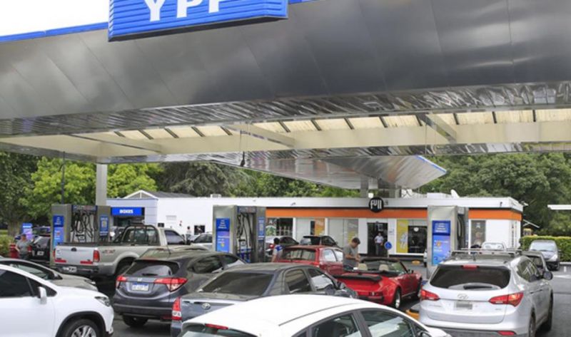 YPF aumentó 4,5% promedio los precios de las naftas y el gasoil