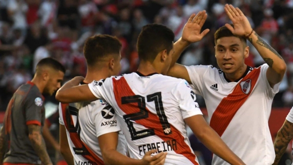 River demostró firmeza y goleó a Independiente en el Monumental