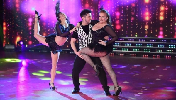 Bailando: trío de tríos y cantó Jimena Barón