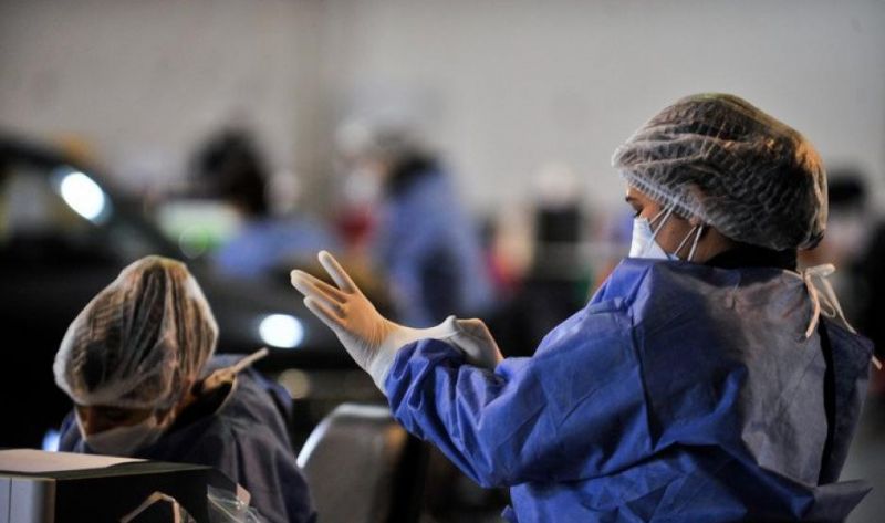 Covid en Santiago: se confirmaron 305 casos nuevos y murieron cinco personas