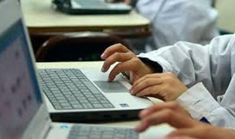 Fernández anunció que pondrá en marcha un nuevo plan de conectividad para alumnos y docentes