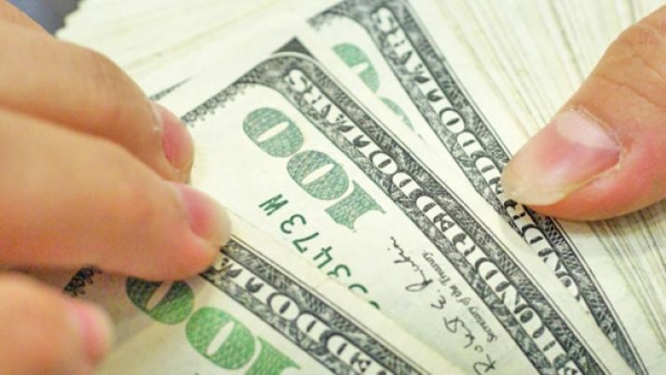 El dólar trepó 23 centavos a $ 37,23