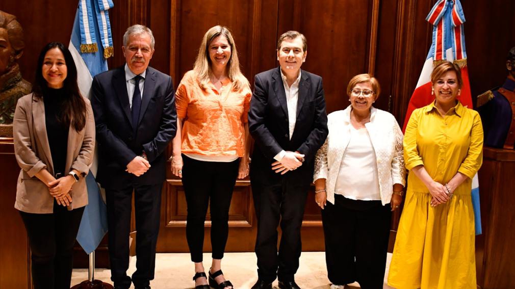 Zamora recibió a autoridades de los ministerios de Trabajo y de la Mujeres de la Nación