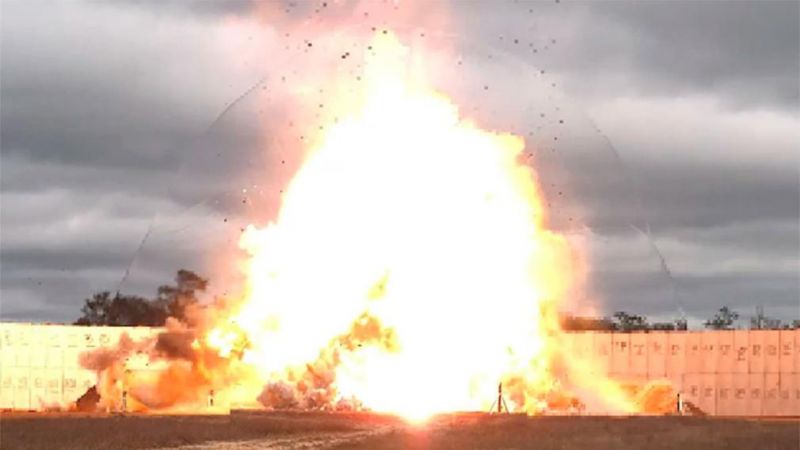EE.UU. concluyó las pruebas de la bomba antibúnker GBU-72, aún más letal que “Garganta profunda”