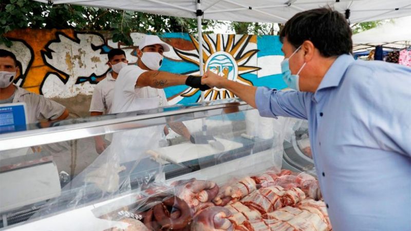 Presentan "Canasta Ahorro", una iniciativa con 28 productos a precios rebajados en 60 ferias populares