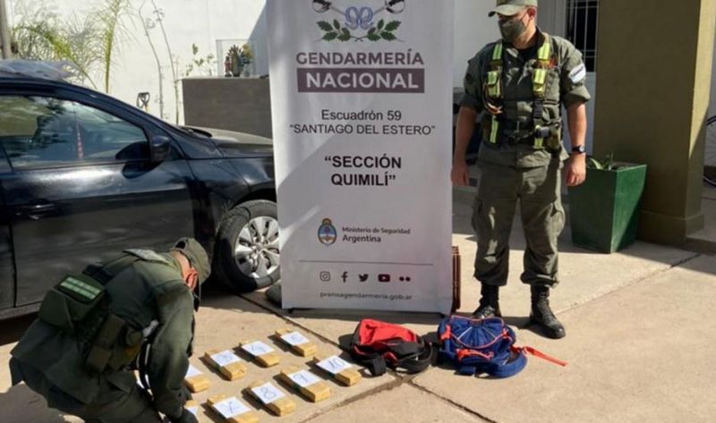 Secuestran un cargamento de cocaína valuado en medio millón de dólares en Monte Quemado