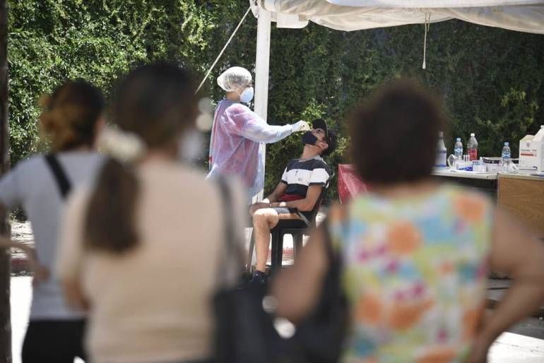 COVID imparable: Argentina registró un nuevo récord con 110.533 nuevos contagios en un día