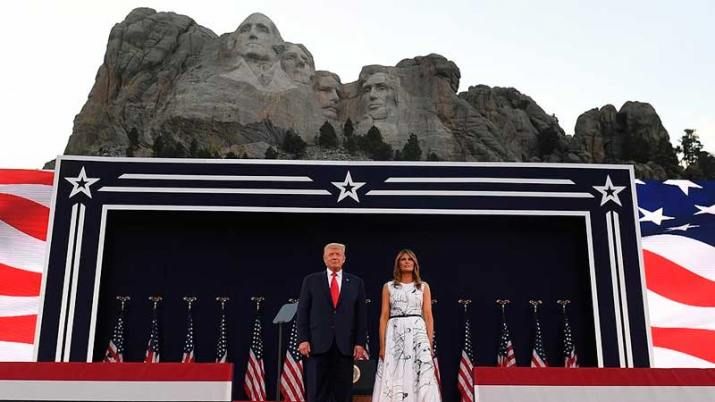 En el acto por el Día de la Independencia, Trump profundizó la división racial