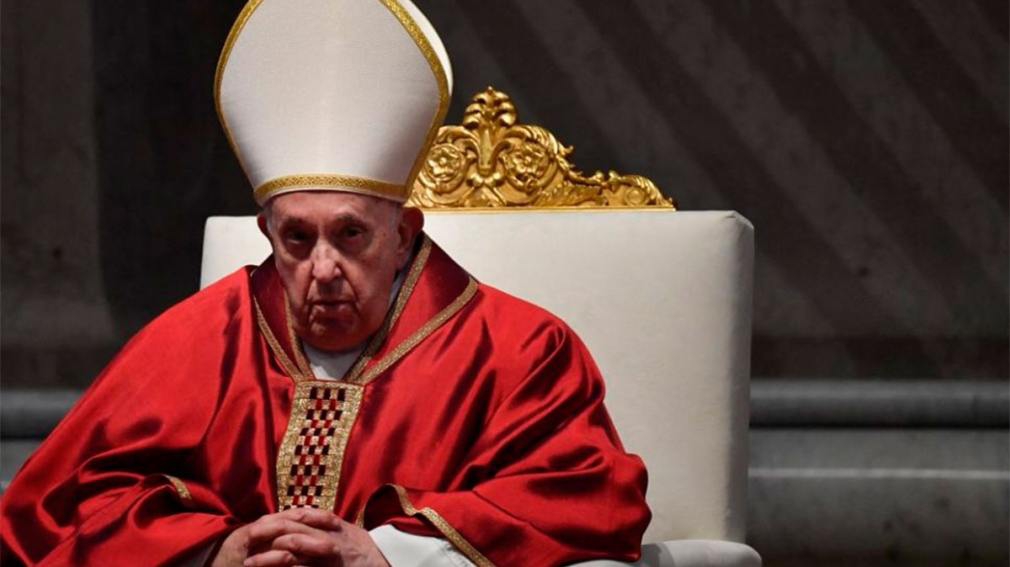 El papa Francisco renunció a presidir el Vía Crucis de Viernes Santo para cuidar su salud