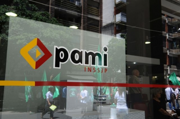 El PAMI revisará subsidios a medicamentos para "corregir abusos"