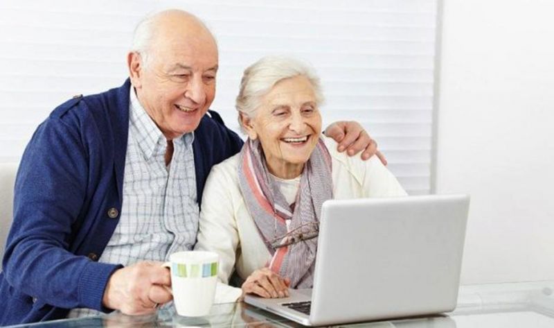 Redes sociales e internet pueden mejorar la salud mental de los adultos