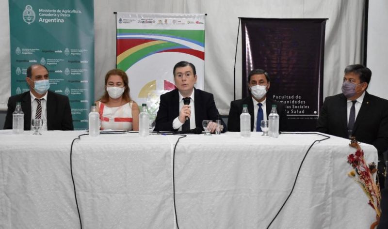 Zamora presidió el acto de apertura del Primer Encuentro Provincial de Cooperativas Agroalimentarias