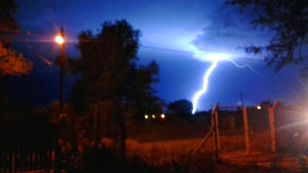 Amplían alerta por tormentas fuertes para todo Santiago del Estero