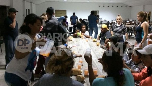El Gobierno brindó asistencia a unas 50 familias en el Liceo Policial