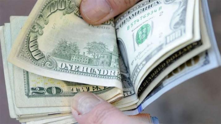 El dólar "solidario" cerró a $ 81,90