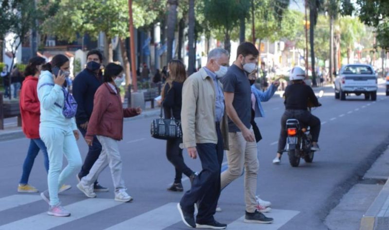 Santiago fue sorprendido por un frío amanecer con apenas 8° de temperatura