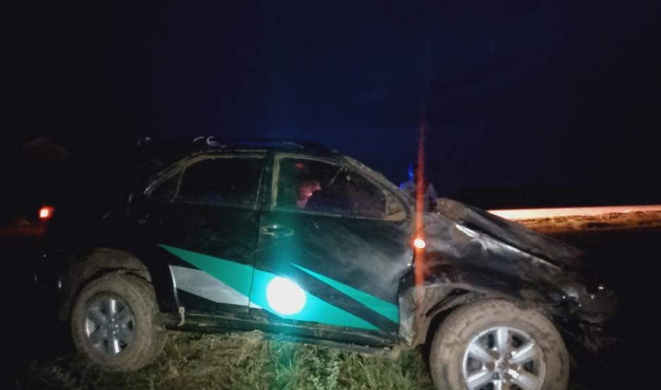 Familia completa de Las Termas vio truncada sus vacaciones tras volcar el vehículo en el que viajaban