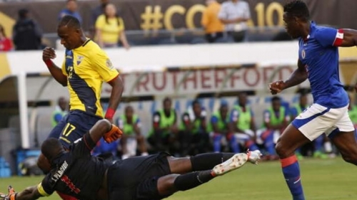 Ecuador goleó a Haití y se metió en cuartos de final.