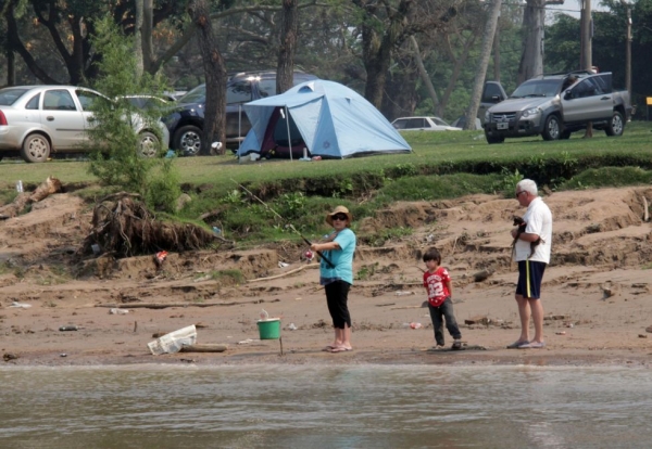 La pesca de costa, la atracción en la primera jornada de la fiesta grande del dorado