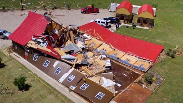 Al menos 14 muertos por tornados en Estados Unidos