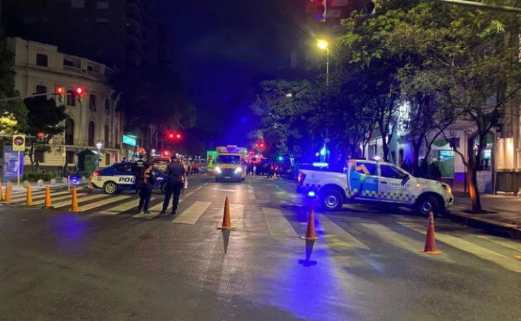 Incendio fatal en Nueva Córdoba: un joven murió tras caer de un piso 12