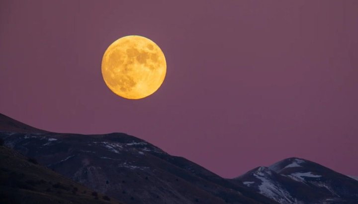 Esta noche llega la Luna del Castor: mirá los signos que tendrán "buena racha"