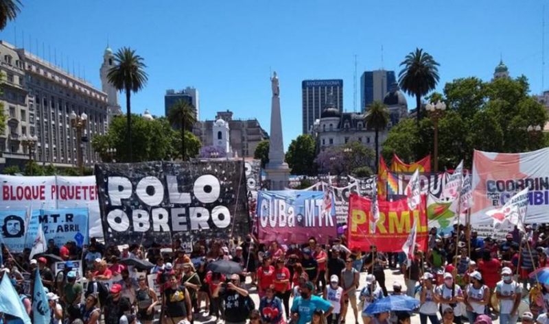 La izquierda, la CGT y la CTA protestan por suba de precios
