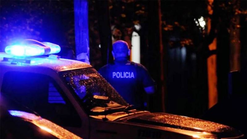 Insólito: entró a robar a una heladería, quedó encerrado y fue detenido