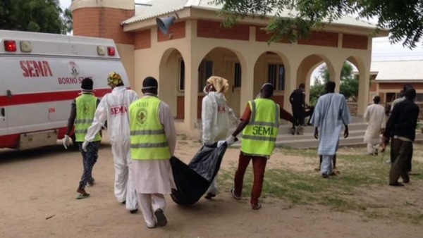 Nigeria: al menos 50 muertos en un atentado suicida contra una mezquita