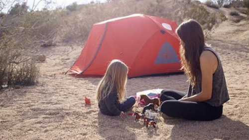 La mamá que se fue de viaje con su hija de tres años a explorar el mundo
