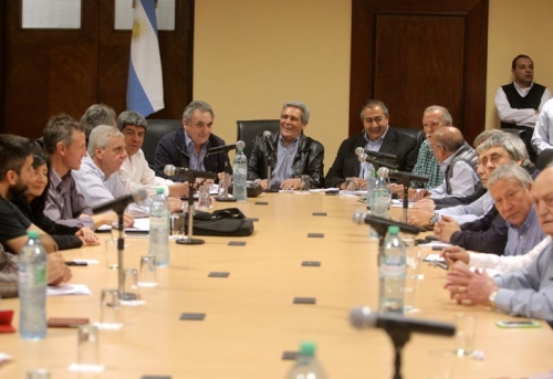 La CGT unificada precalienta con críticas antes de la reunión con el gobierno