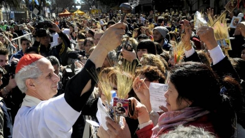 MENSAJE Poli vinculó la independencia con “la casa digna y el trabajo”