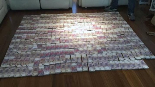 NVESTIGACIÓN Hallan $4 millones en la casa de un empresario vinculado a Anibal Fernández
