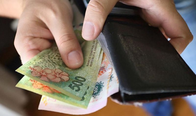 El aumento del salario mínimo, vital y móvil ya es oficial: llegará a los $21.600