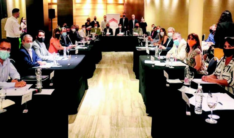 La Provincia licitará más de 1.000 viviendas