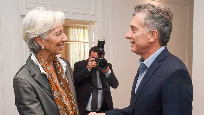 El FMI reconoció que el acuerdo con Macri financió un fuga de capitales de "magnitudes históricas"