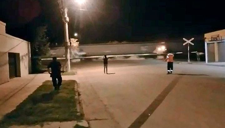 El tren "fantasma" sembró pánico de madrugada por los pueblos