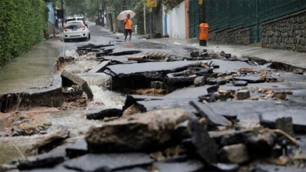 Río de Janeiro: el temporal ya deja diez muertos y seguirá lloviendo
